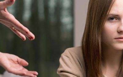 ¿Pueden acceder a anticonceptivos las menores de edad?